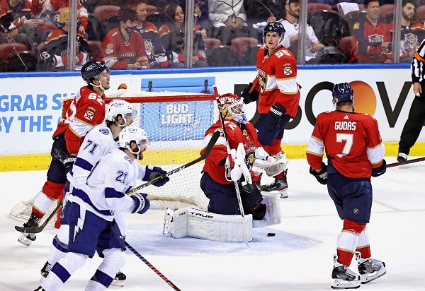 Zes opeenvolgende wedstrijden van Tampa Bay Lightning en Florida Panthers